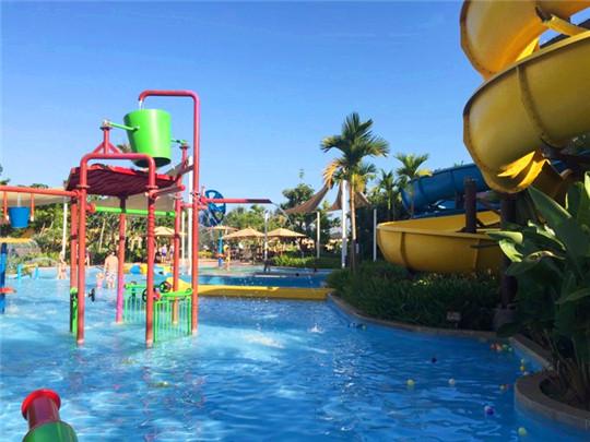 带着一家子来海边,带着一家子去旅游