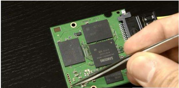 移动固态硬盘老是掉盘,固态硬盘掉驱动怎么办