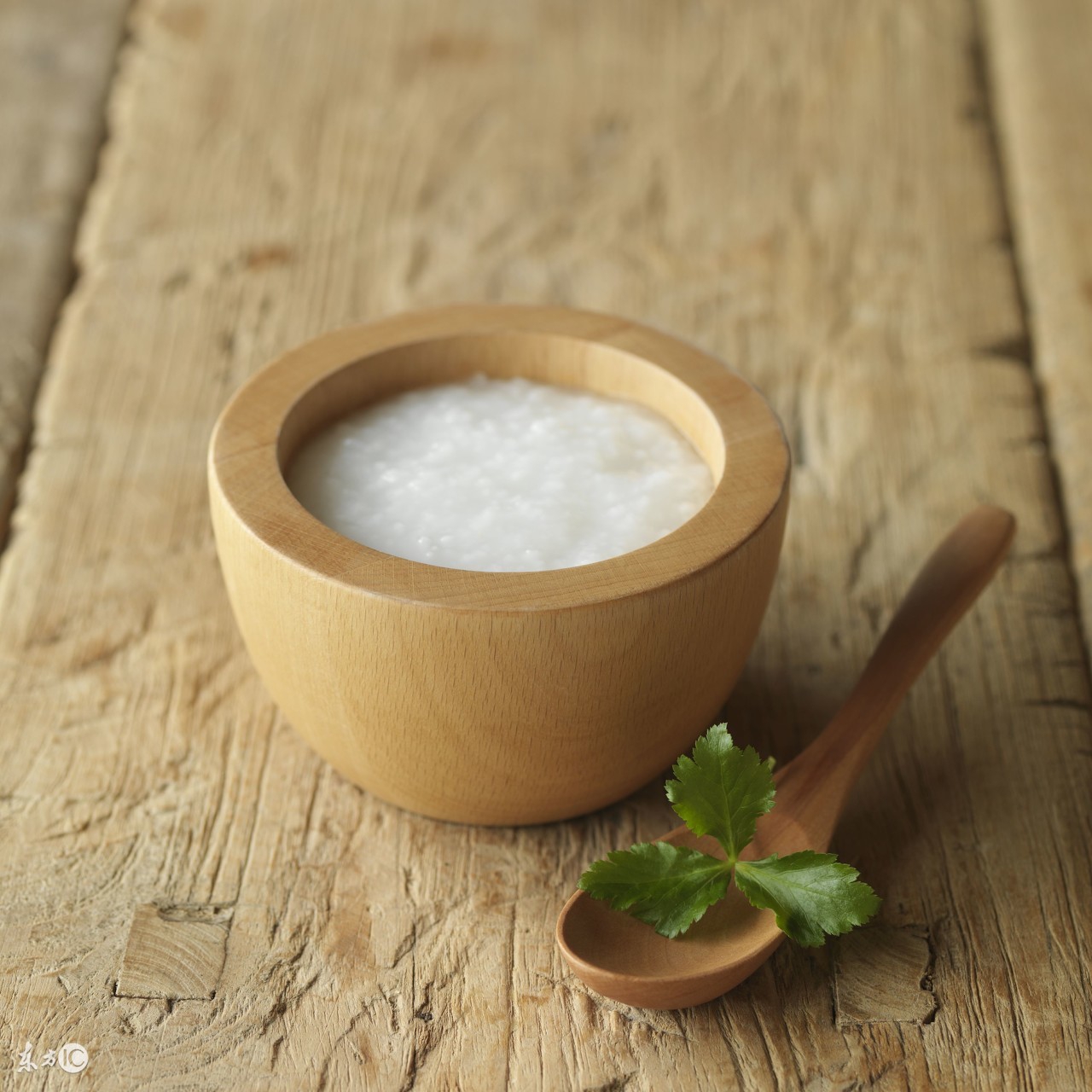 小孩发烧可以吃鸡蛋吗要注意什么,9个月宝宝细菌感染发烧注意事项