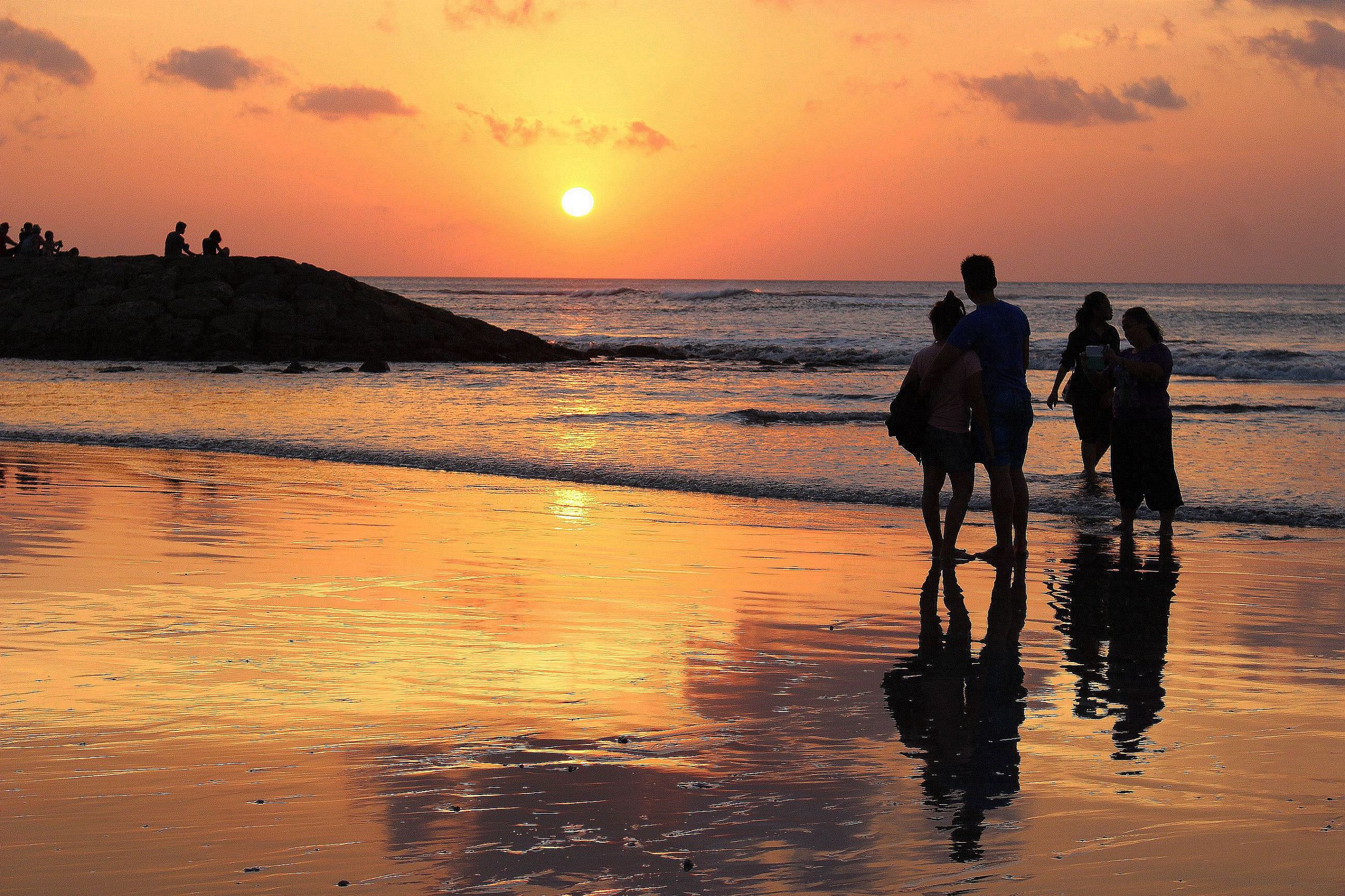 巴厘岛和普吉岛马尔代夫哪里更好,三亚巴厘岛普吉岛哪个比较好玩