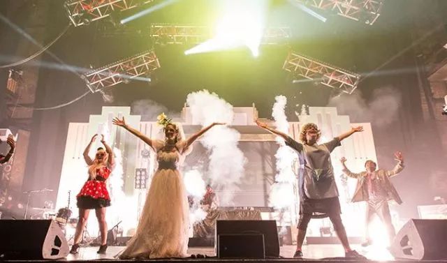 全球多地跨年狂欢,英国跨年之旅