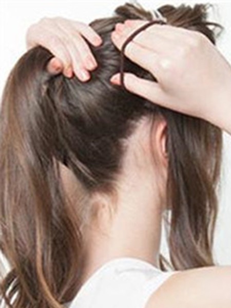 温柔风清新发型长发扎法,长发女生发型扎法学生简单又好看