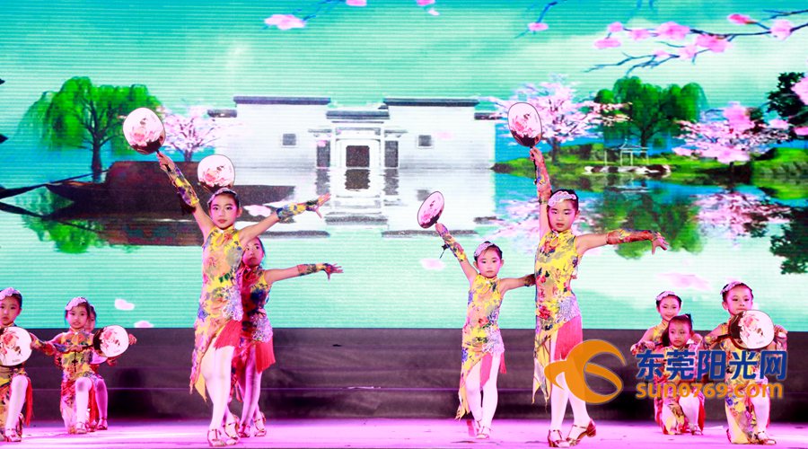 东莞中学南城学校2019年文艺晚会,东莞文艺晚会