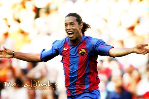 罗纳尔迪尼奥吊射重回诺坎普,03年罗纳尔迪尼奥亮相诺坎普