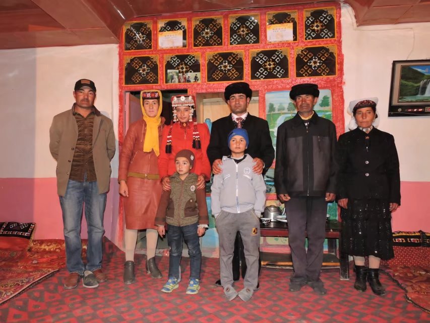 探秘帕米尔高原塔吉克族,帕米尔高原上的塔吉克族族人