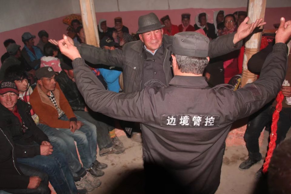 探秘帕米尔高原塔吉克族,帕米尔高原上的塔吉克族族人