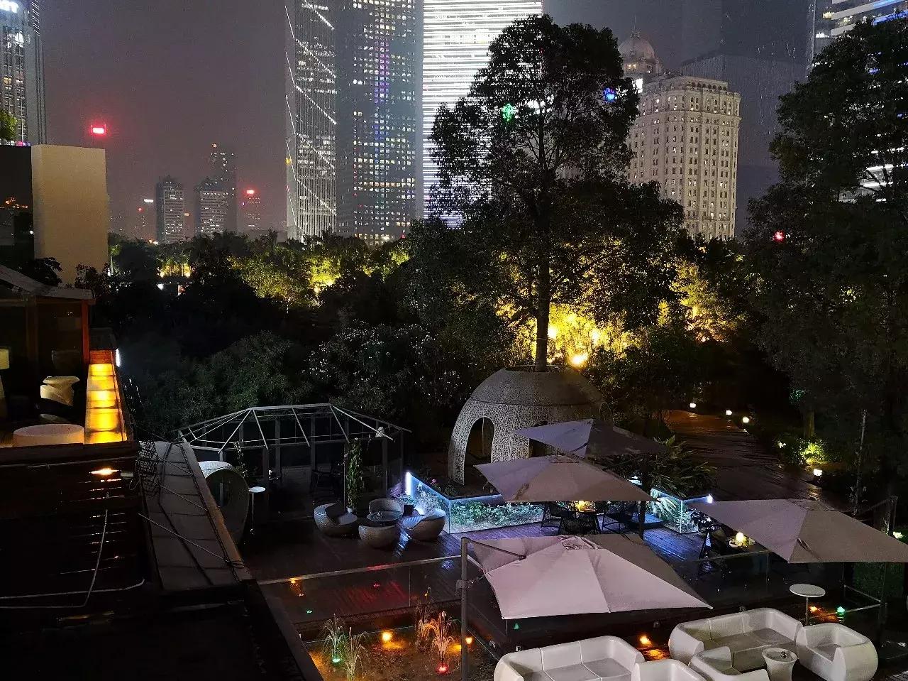 小白测评华为mate10续航排名,华为mate10和三星s9测评