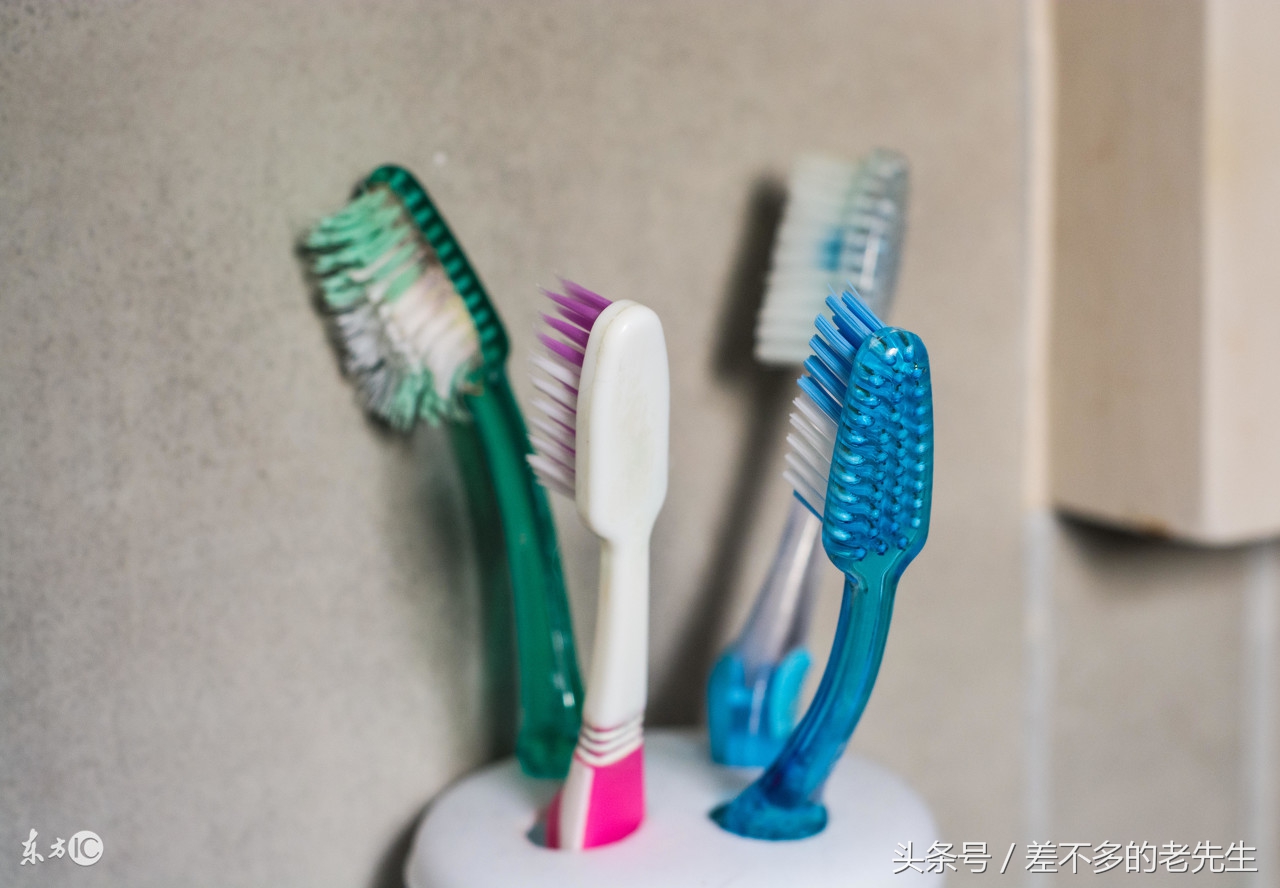 卫生间被头发堵住了怎么疏通,卫生间防止头发堵塞