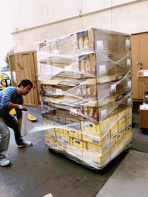 郑州耿直大妞美国开店，包下机舱，签了48个世界知名母婴品牌代理