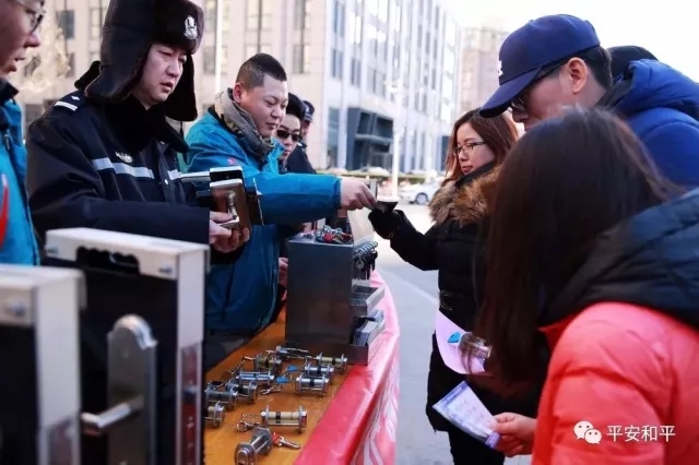 110警察接话日常,110警察来了