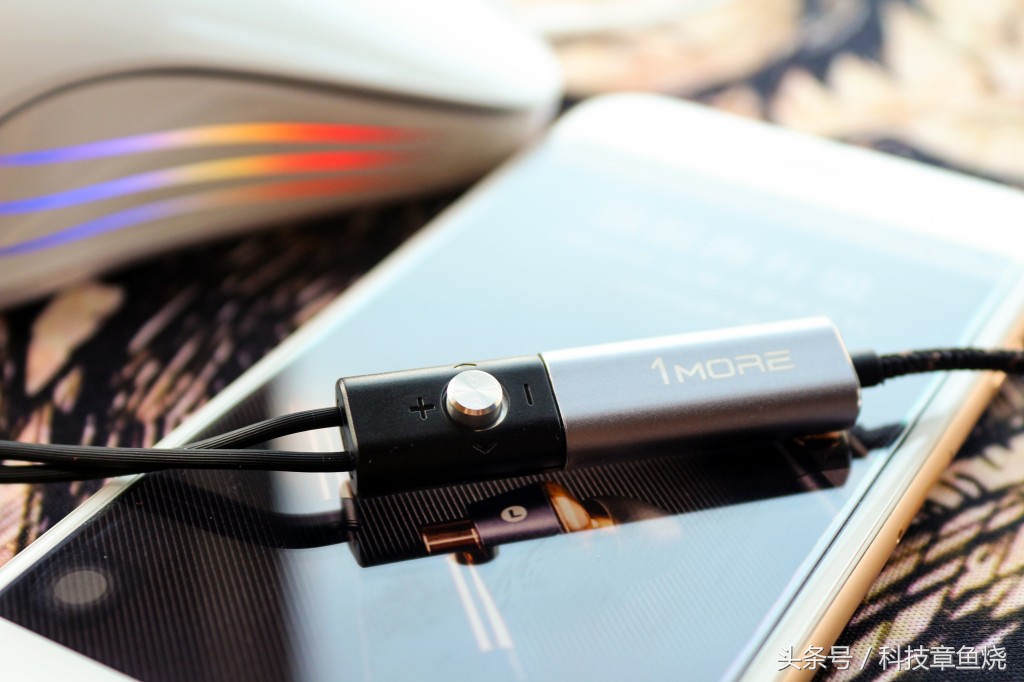 iphonex好用第三方耳机,iphonex耳机更换