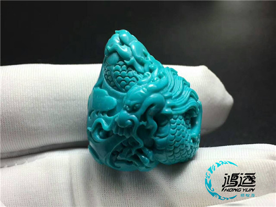 鸿运绿松石盘玩技巧,鸿运绿松石的盘玩方法