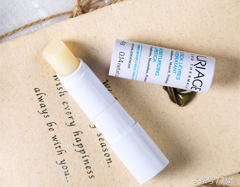 好用淡化唇纹的润唇膏推荐,素颜必备的8款变色润唇膏暗色