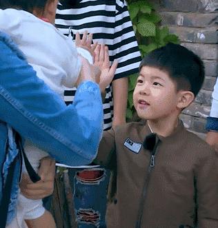 产后发际线后移怎么办,产后脱发发际线脱得最厉害