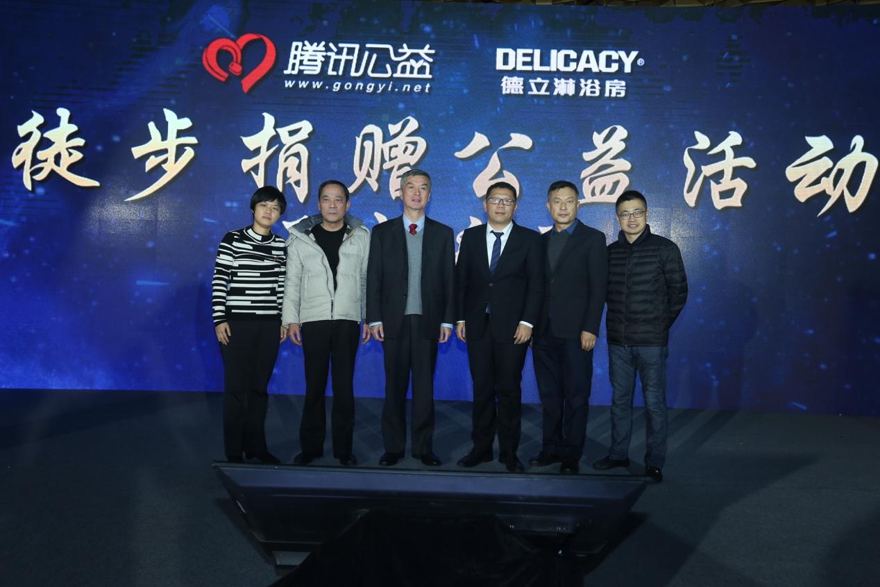 德立淋浴房设计,德立淋浴房与理想淋浴房