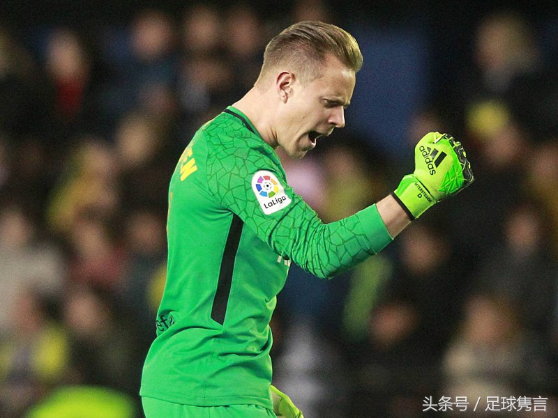 令布冯折服，令诺伊尔感受到威胁，他是新的“世界最佳门将”