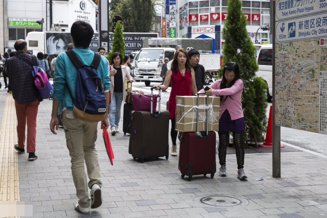 出国旅游遇到的恶心导游 (国外旅游导游的骗局)