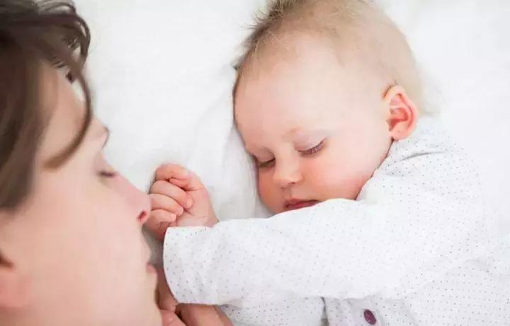 抗洪战斗英雄,抗洪英雄流血流汗不流泪