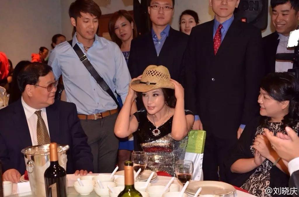 刘晓庆真的是人生赢家,刘晓庆身上有着男人般的毅力