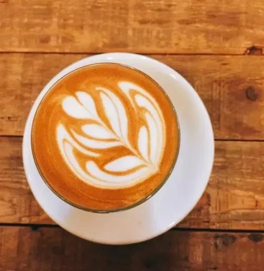 水果店咖啡、菜场咖啡、看魔都这些小窗咖啡店肉搏星爸爸！