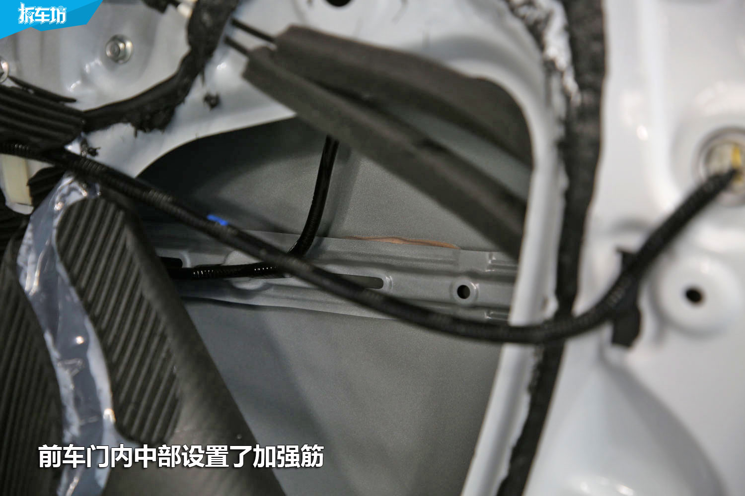 大冰块拆解本田冠道视频,本田urv与冠道对比拆解