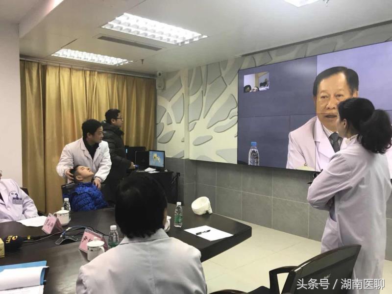 12岁小孩进行整形手术,复杂程度让医生感叹,到底整了哪儿?