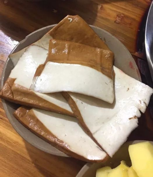 这些不好找的苍蝇火锅,是每个成都人火锅记忆的起点