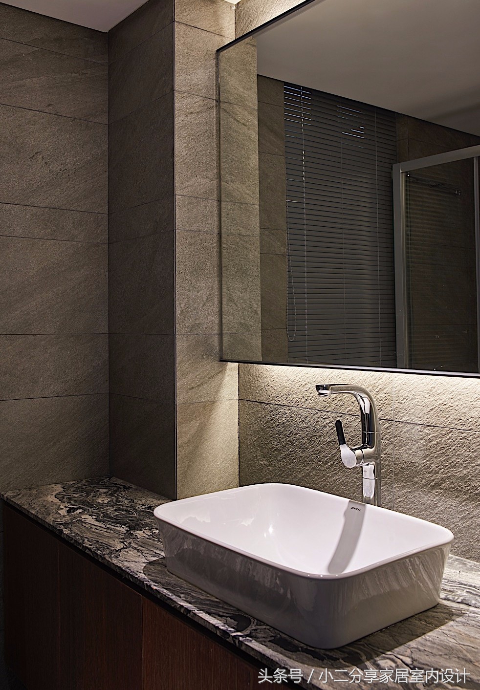 老公不听我话非要改造老房,墙面钉木板装修