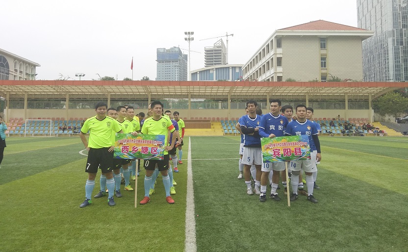 南宁足球赛接连酣战，草根队的他们居然把足球踢出了“职业味”！