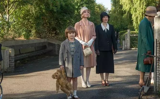 小熊维尼让全世界人走出了战争伤痛，却唯独给故事原型带来了伤害