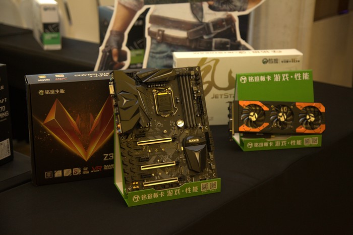 号称国产DIY硬件里最酷炫的?看到实物只想说两个字——厉害