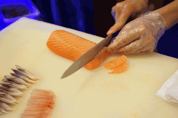 附近的旅游景点温泉自助餐一体,附近吃喝玩乐一体的温泉