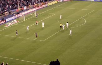 如果我说那个背过梅西的家伙是傻子，你会同意吗？