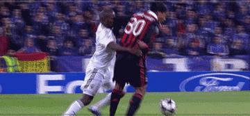 绿茵场精灵罗纳尔迪尼奥,罗纳尔迪尼奥足球场上的桑巴舞者