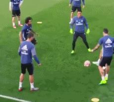 一招鲜吃遍天足球解说,一招鲜吃遍天的球星