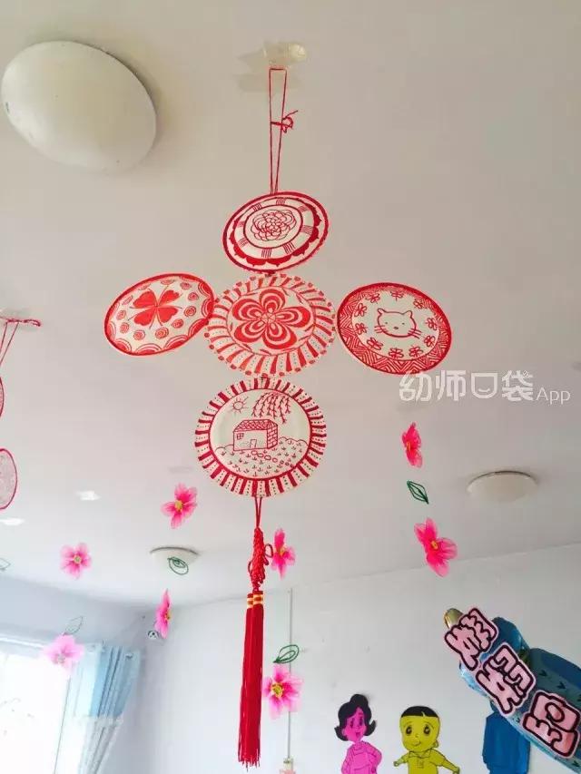 幼儿园废旧纸箱走廊环创吊饰双面,用废旧物品做关于冬天的手工吊饰