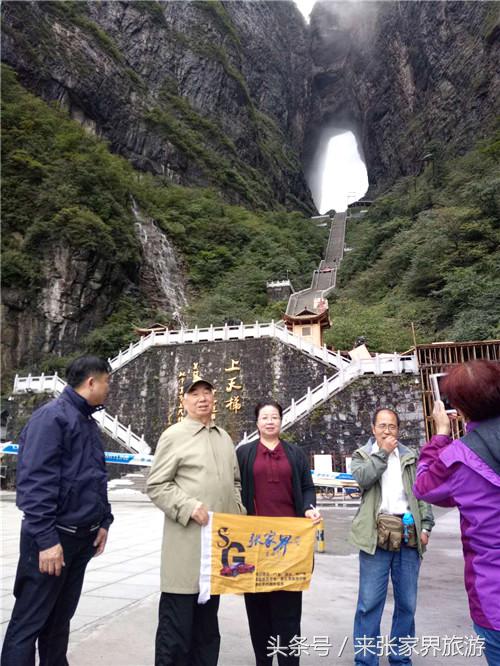 天门山自驾游景点攻略,张家界和天门山景点哪个好