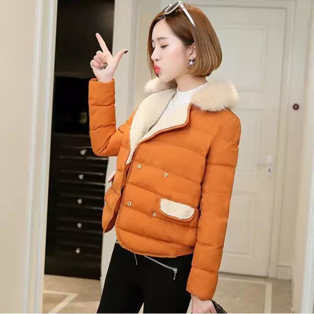 女款洋气遮肉减龄棉服不显臃肿,洋气连帽棉服外套减龄显瘦