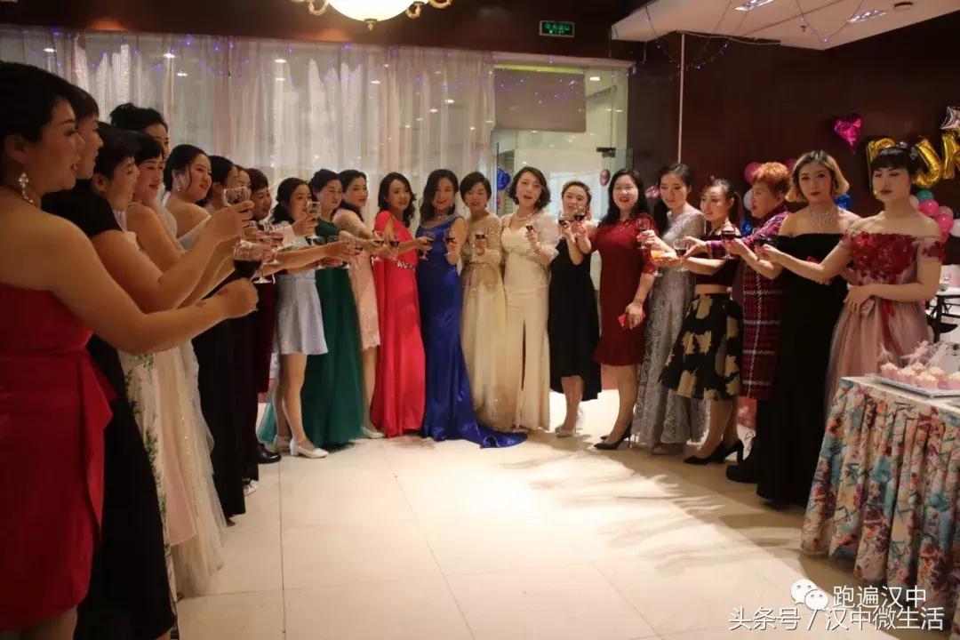 一场视觉的盛宴舞台,一场盛大的视觉盛宴