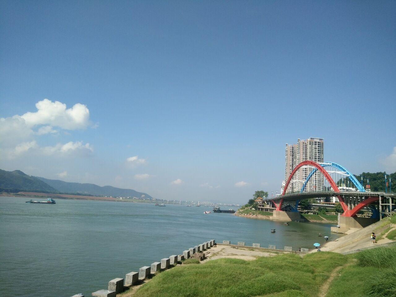 南宁桂林旅游哪个最好,广西南宁跟桂林哪个更值得去