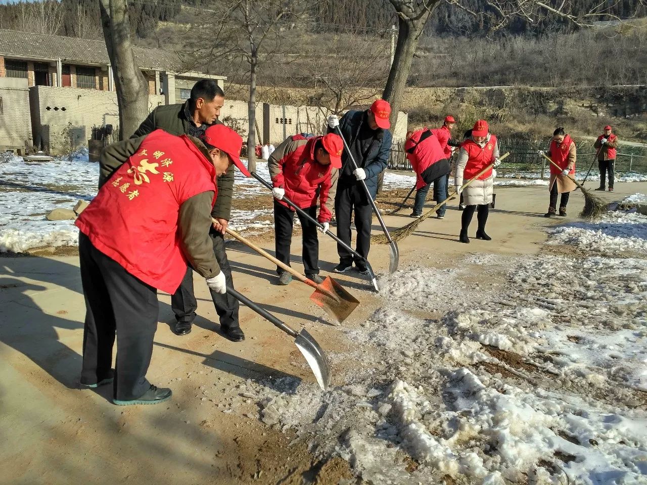 情暖校园爱心传递,校园通讯