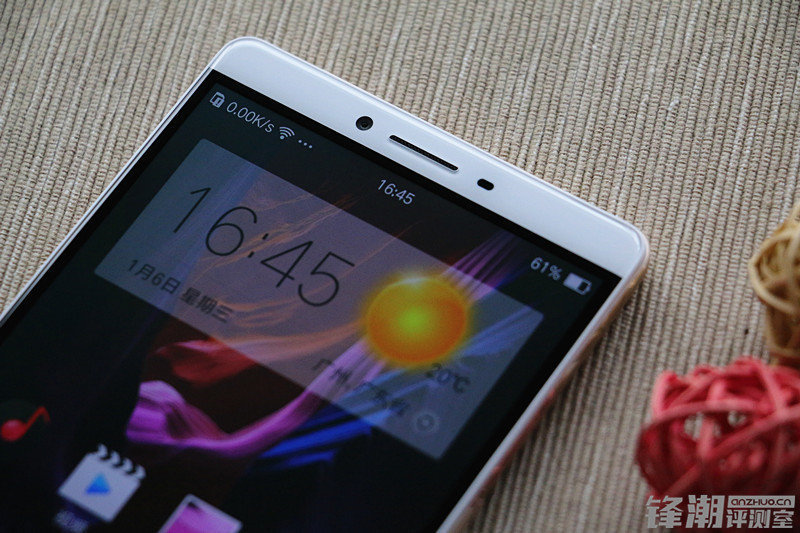 优雅与暴力的完美结合体,oppor7和oppor7plus对比