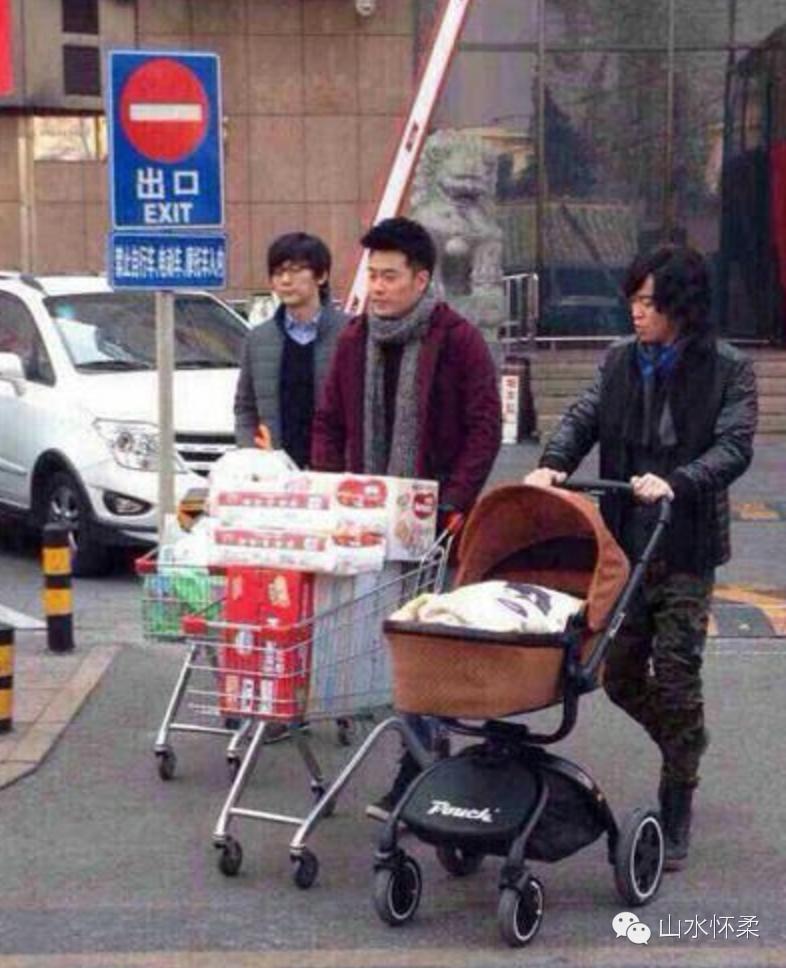 灏忔煍鎷嶆憚鍦烘櫙,灏忔煍绱犻鐖嗘枡