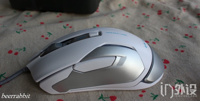 宜博疾光狂蛇,宜博m639鼠标