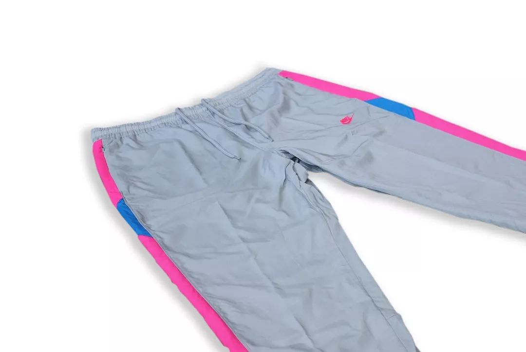 复古运动外套nike,nike最新款运动服