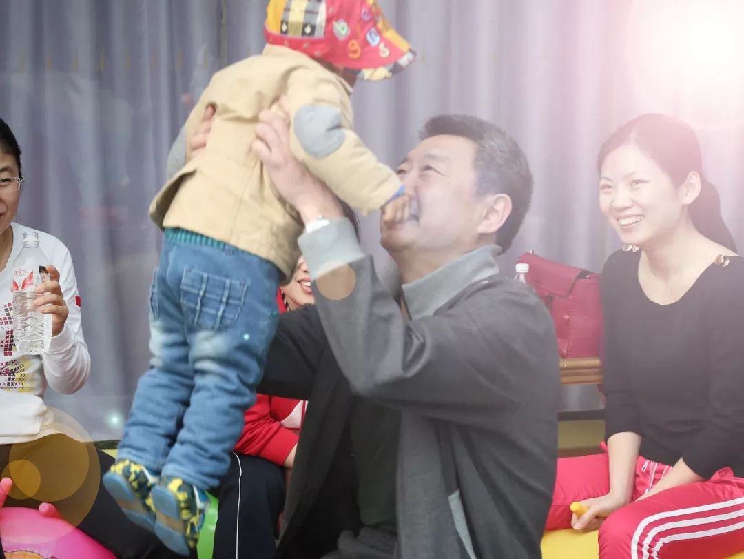 倾我华年守护新生——潍坊市妇幼保健院张成元获全国“感动患者人物”殊荣