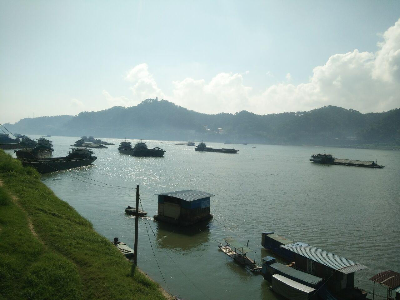 南宁桂林旅游哪个最好,广西南宁跟桂林哪个更值得去