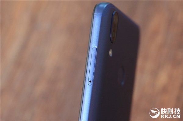 小辣椒7x吃鸡画质,红辣椒7x吃鸡测评