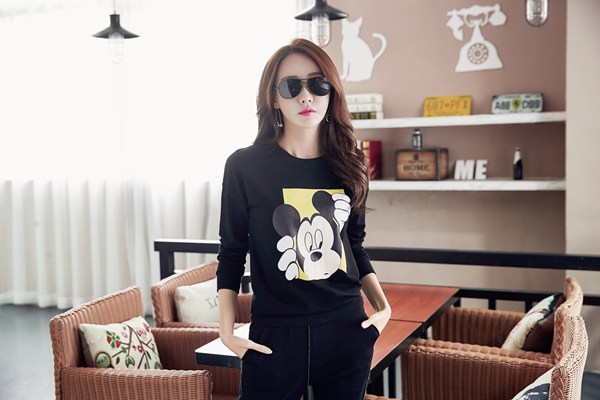 薄款圆领纯色套头卫衣女,春季新款宽松短款卫衣女圆领卫衣