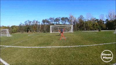 100个足球过人技巧教学,足球运球过人的方法及技巧